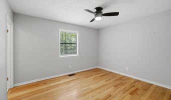 736 Wolfskin Rd, Arnoldsville, GA 30619
