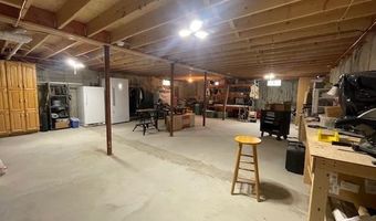 14 Grandview Dr, Berlin, NH 03570