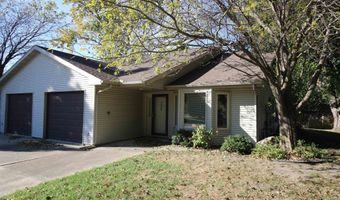 306 Emerald Dr, Arnolds Park, IA 51331