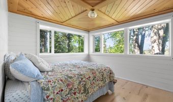 24194 Mt Hwy 35, Bigfork, MT 59911