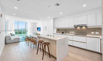 9201 E Bay Harbour Dr Ph809, Bay Harbor Islands, FL 33154