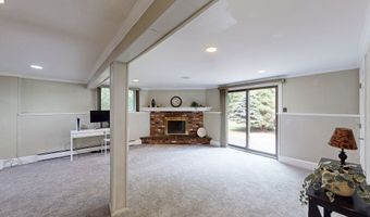 13 Birch Rd, Danbury, CT 06811