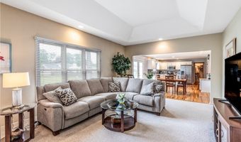 175 Crown Royal Dr, Amherst, NY 14221