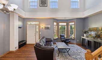 15340 Founders Ln 203, Apple Valley, MN 55124