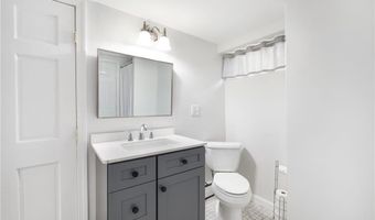 103 BIRCHWOOD Dr, North Kingstown, RI 02852