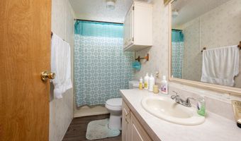 810 RIO Rd, Bloomfield, NM 87413