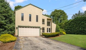 22 Golden View Dr, Johnston, RI 02919