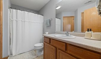 2234 3rd Ave SE, Altoona, IA 50009