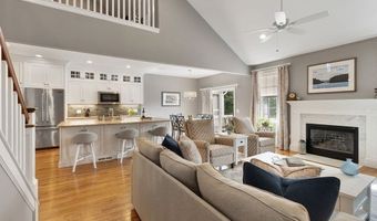 28 Brook Ln 28, Berlin, MA 01503