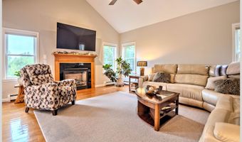 172 Merrill Rd, Campton, NH 03223