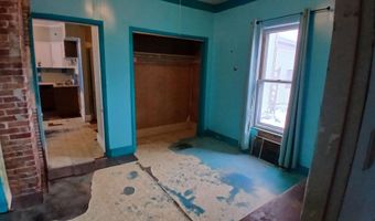 12 Pleasant St, Barre, VT 05641