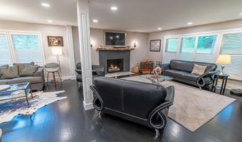 142 NE Hillside Dr, Abingdon, VA 24210
