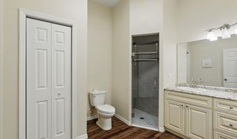 1180 Hough St, Bell, FL 32619