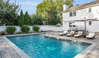 34 Green Meadow Blvd, Middletown, NJ 07748