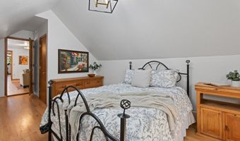 7225 SW JUNIPER Ter, Beaverton, OR 97008
