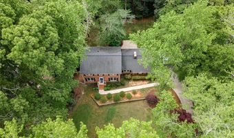 140 Rollingwood Dr, Athens, GA 30605