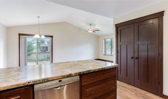 2811 Swallowtail Ct, Altoona, WI 54720