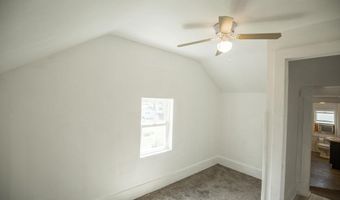 125 S Heckart St, Algona, IA 50511