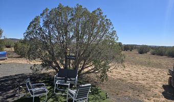 13 W Couchman Trl, Ash Fork, AZ 86320