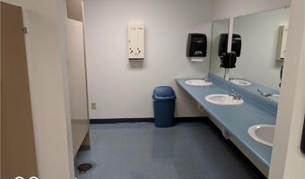 140 E 53rd St, Anderson, IN 46013