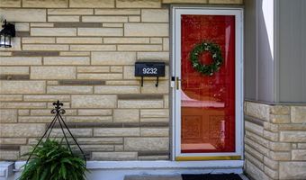 9232 Arrow Dr, Affton, MO 63123