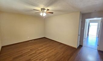 1604 LOS ARBOLES Ave NW, Albuquerque, NM 87107