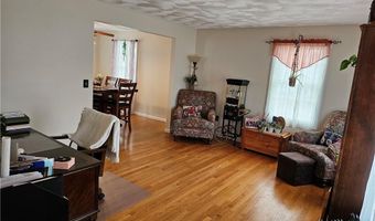 3 Bank St, Cranston, RI 02920