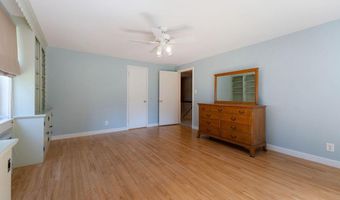36 Woodlawn Ave, Auburn, ME 04210