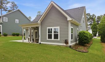 530 Legacy Lakes Way, Aberdeen, NC 28315