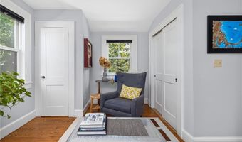 41 Hunter Ave, Newport, RI 02840