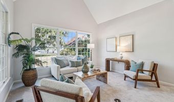 210 Old Plantation Dr W, Beaufort, SC 29907