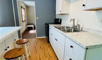 5854 Knollwood Dr, Ashtabula, OH 44004