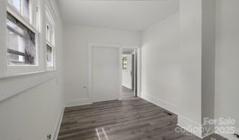 10729 N Main St, Archdale, NC 27263