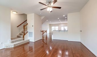 41686 MCMONAGLE Sq, Aldie, VA 20105