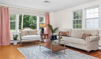 112 Edgewood Blvd, Cranston, RI 02905