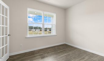 1067 Misty Creek Dr, Aberdeen, NC 28315