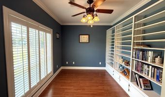 827 Plantation Dr, Adel, GA 31620