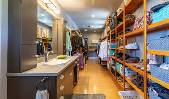 32220 Tamarack Dr, Bigfork, MT 59911