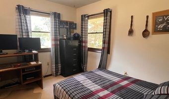 1064 Elmarna Ave, Ashland, OH 44805