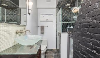 75 Pelham St C, Newport, RI 02840