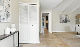 15025 NW Oak Hills Dr, Beaverton, OR 97006