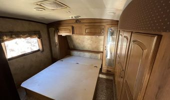 296 Quartz Hill Rd, Ash Fork, AZ 86320
