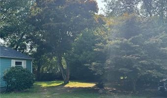 4 Reed Pl, East Greenwich, RI 02818