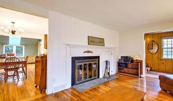 9 KNAPTON St, Barrington, RI 02806