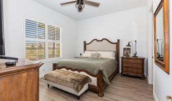 10351 Lakeshore Dr, Apple Valley, CA 92308