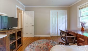759 Riverhill Dr, Athens, GA 30606