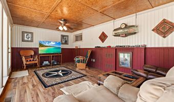 150 Private Road 311, Abbott, TX 76621