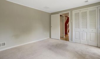 8302 NIGHTINGALE Ct, Annandale, VA 22003