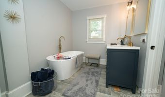 1712 Umstead St, Charlotte, NC 28205