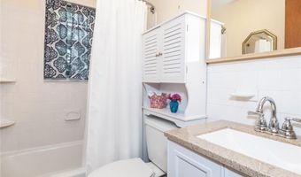 70 Carroll Ave 1113, Newport, RI 02840